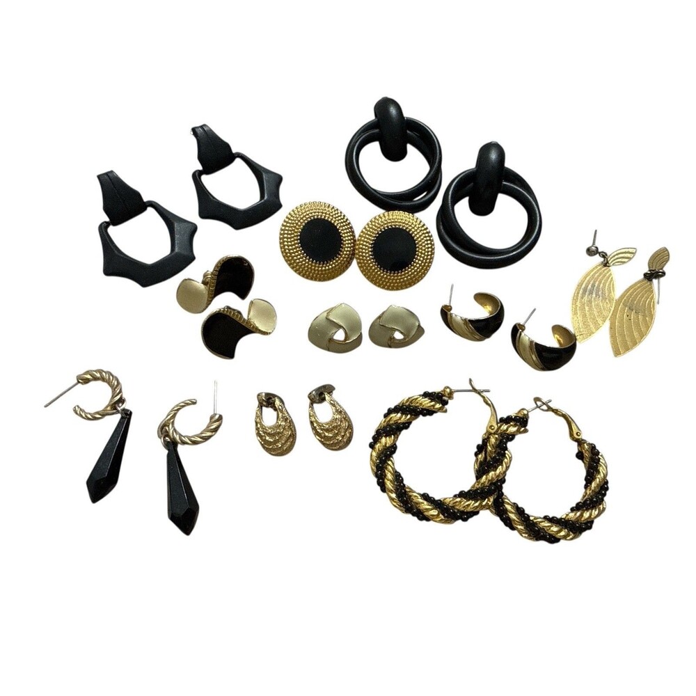 Vintage 10 Pairs Of Pierced Earrings Wearable Black & Gold Costume Goth Emo